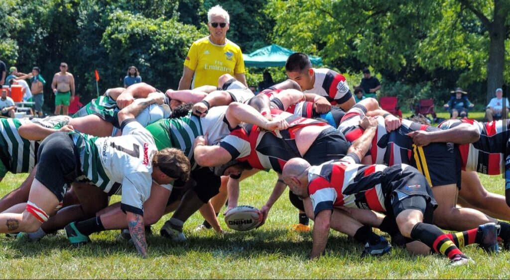picture of rugby players trying to get the rugby ball